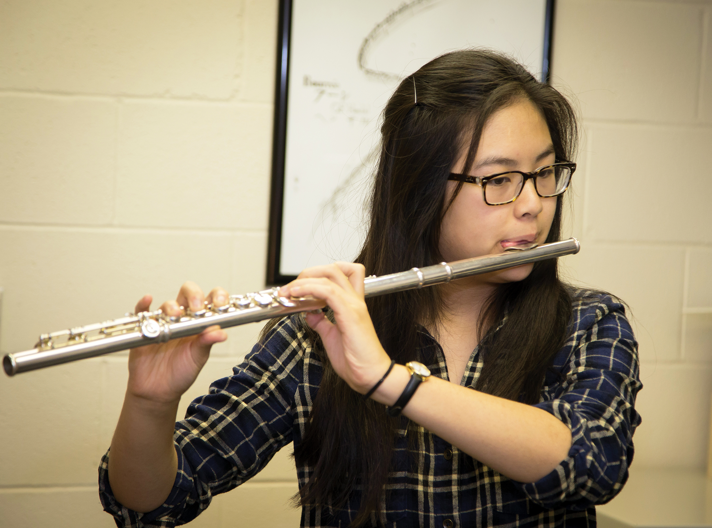 MIC Private Music Lessons - female high school flute player
